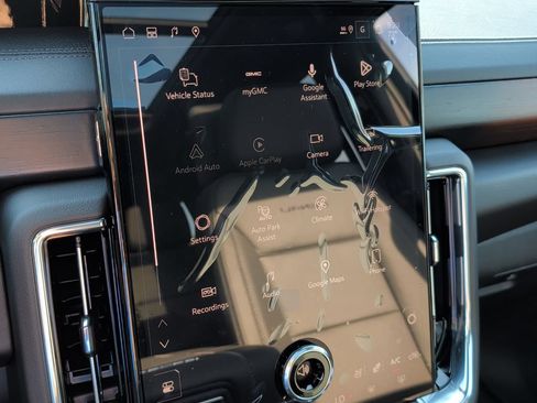 New 2026 GMC Yukon Denali w/ Denali Reserve Package AWD/4WD image 25