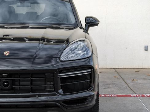 Used 2019 Porsche Cayenne Turbo image 55