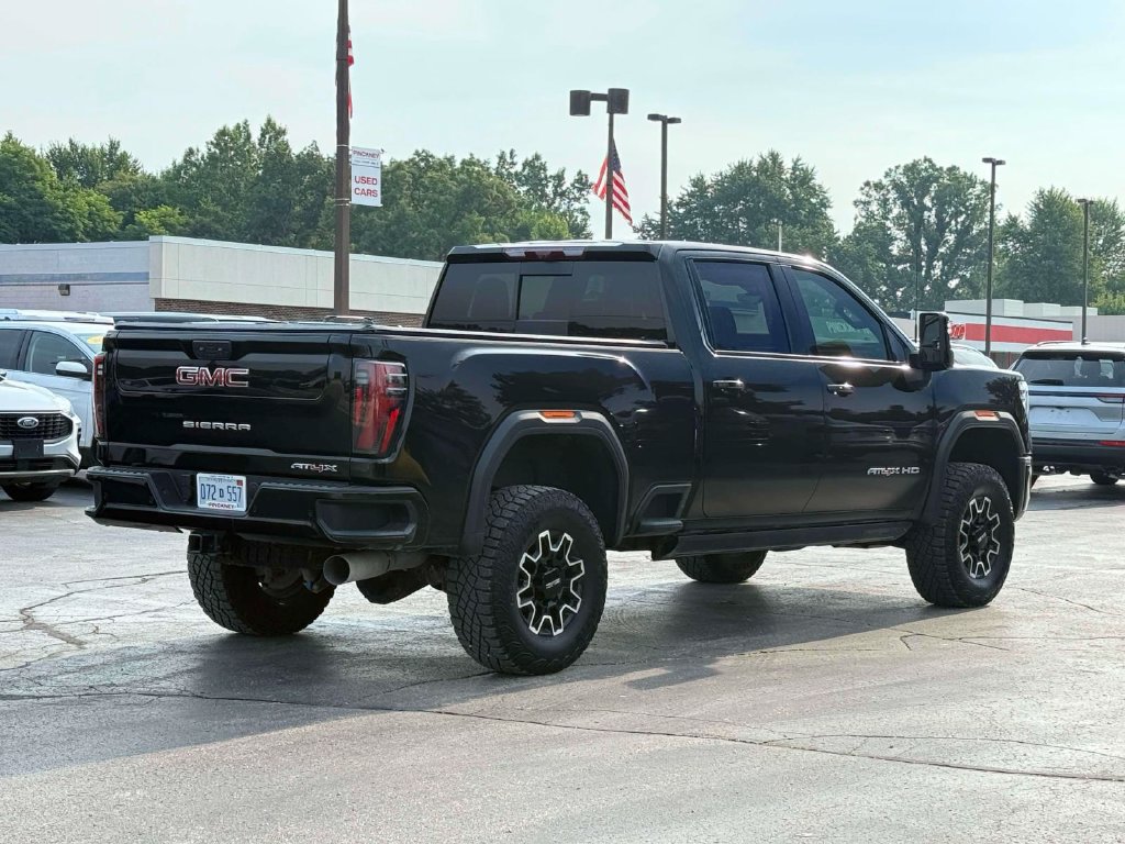 Used 2025 GMC Sierra 2500 AT4X AWD/4WD image 8