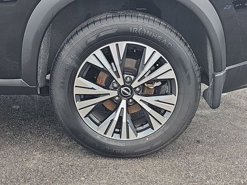 Used 2023 Nissan Rogue SV FWD image 35