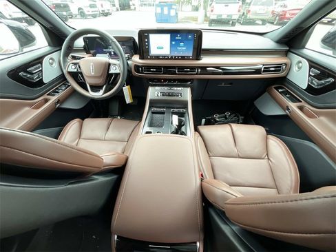 New 2026 Lincoln Aviator Reserve image 19