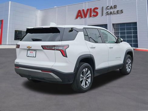 Used 2025 Chevrolet Equinox LT FWD image 6