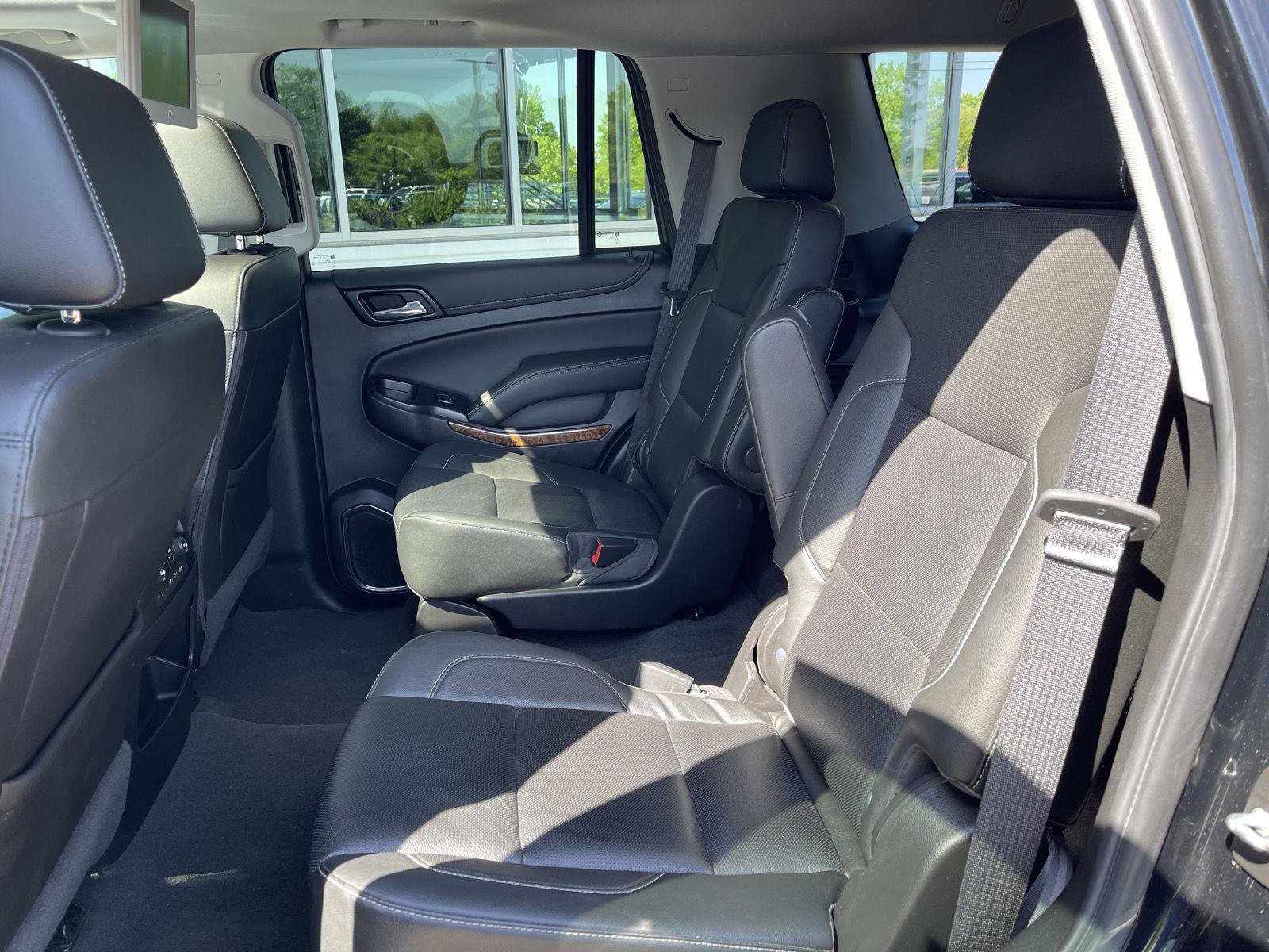 Used 2020 Chevrolet Tahoe Premier AWD/4WD image 40