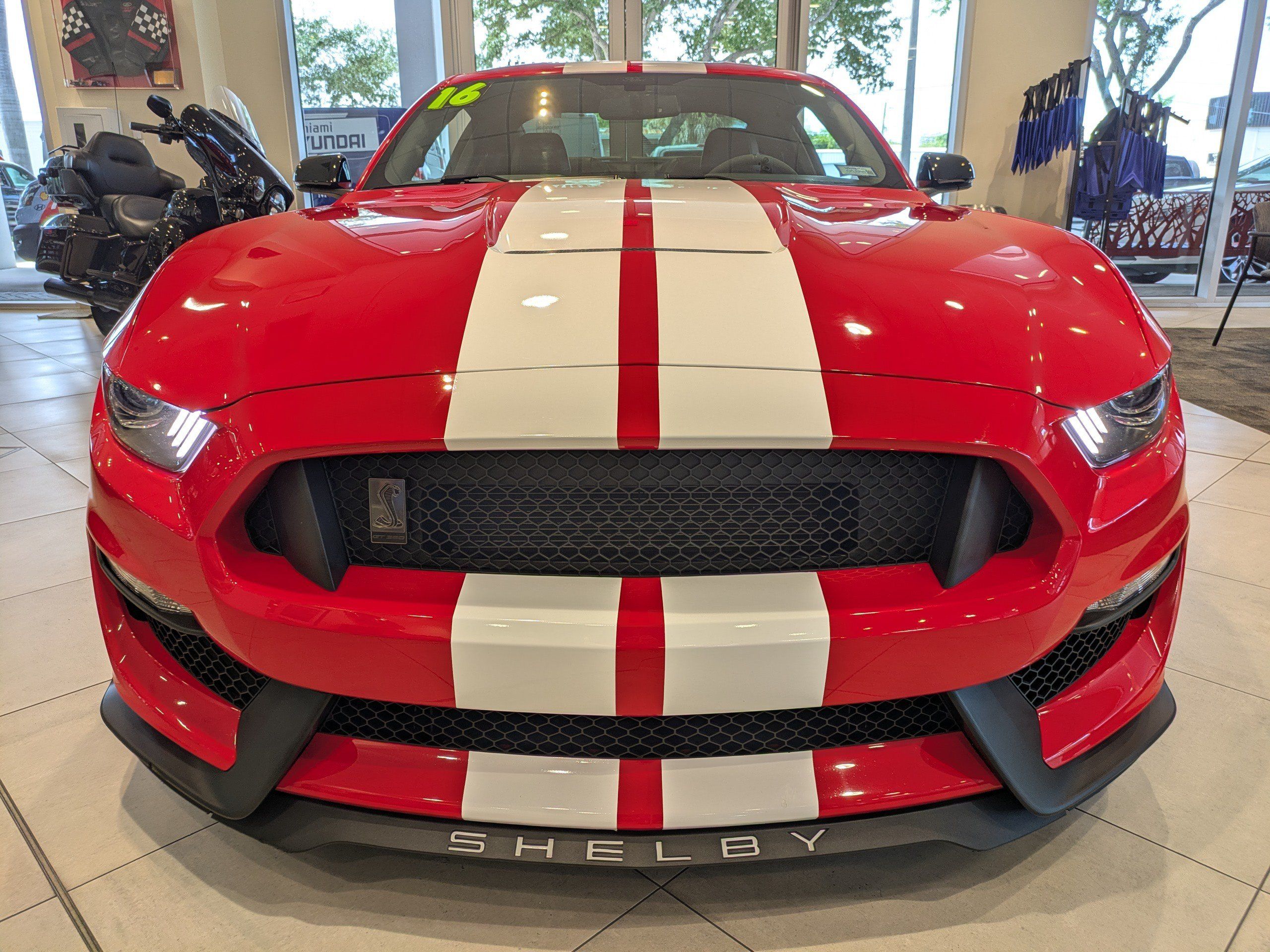 Used 2016 Ford Mustang Shelby GT350 w/ Technology Package RWD image 7