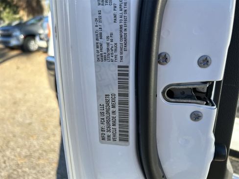 Used 2024 RAM 2500 Big Horn image 21