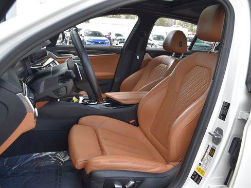 Used 2021 BMW 530i xDrive image 29