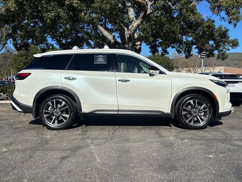 Certified 2025 INFINITI QX60 Luxe w/ Cargo Package image 2