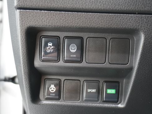 Used 2021 Nissan Rogue Sport SV FWD image 22