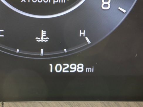 Used 2024 Kia Telluride SX image 13