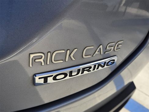 Certified 2023 Honda Pilot Touring image 13