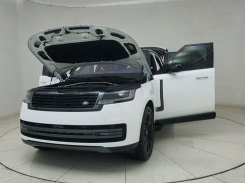 Used 2023 Land Rover Range Rover SE image 74