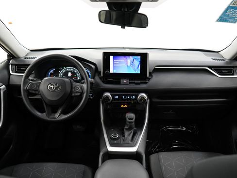 Used 2025 Toyota RAV4 XLE AWD/4WD image 13