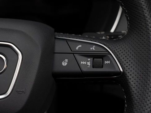 Used 2024 Audi SQ5 Premium Plus w/ Premium Plus Package image 27