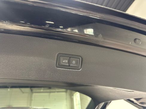 Used 2018 Audi Q7 3.0T Premium Plus AWD/4WD image 38