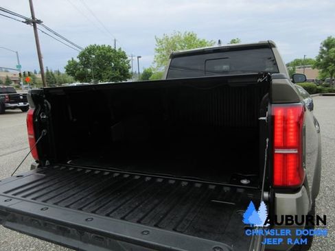 Used 2024 Toyota Tacoma TRD Sport w/ TRD Sport Upgrade Package image 11