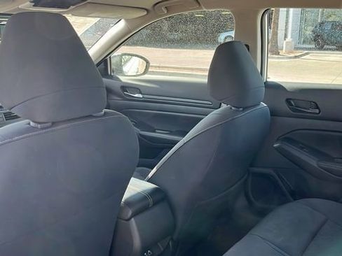 Used 2025 Nissan Altima 2.5 SV image 19