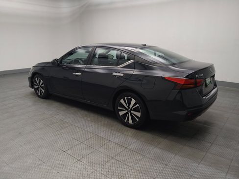 Used 2022 Nissan Altima 2.5 SV FWD image 3