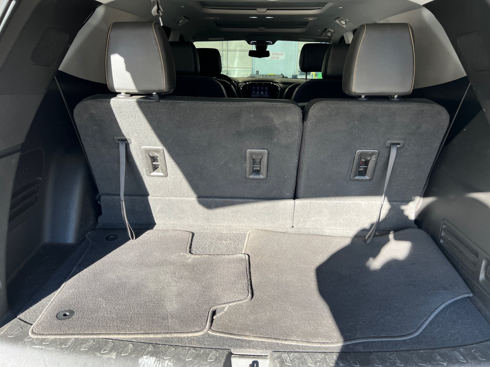 Used 2021 Chevrolet Traverse Premier w/ Redline Edition FWD image 28