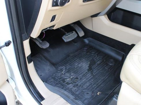 Used 2017 Ford F250 Lariat w/ Lariat Value Package image 22