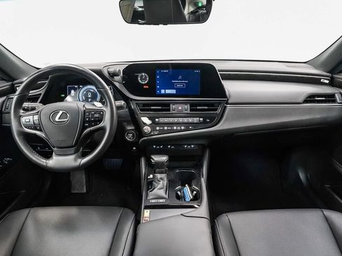 Used 2025 Lexus ES 300h w/ Premium Package FWD image 12