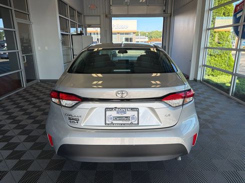 Used 2024 Toyota Corolla LE FWD image 5