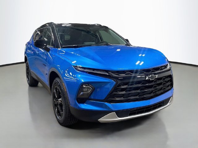 New 2026 Chevrolet Blazer LT w/ Convenience Package FWD image 5
