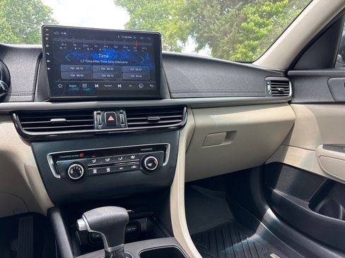 Used 2016 Kia Optima LX FWD image 14