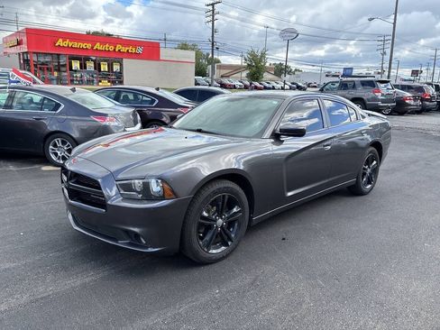 Used 2014 Dodge Charger SXT AWD/4WD image 2