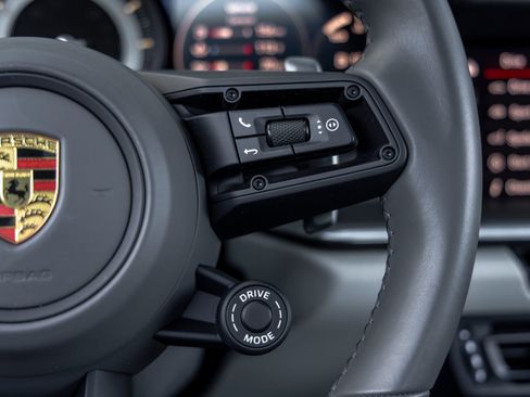 Certified 2022 Porsche 911 Carrera S RWD image 32