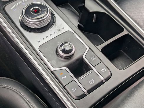 Certified 2023 Kia Sorento EX FWD image 27