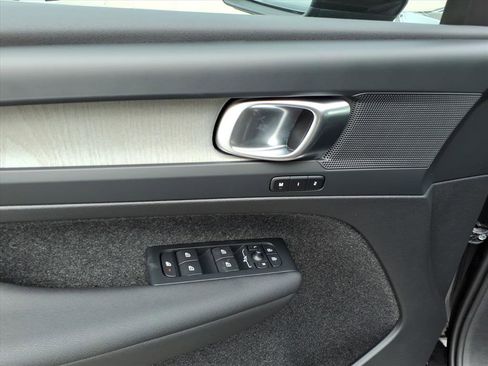 New 2026 Volvo XC40 B5 Core w/ Climate Package image 14