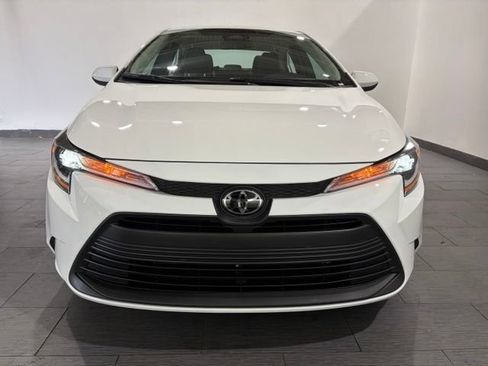 Used 2026 Toyota Corolla LE FWD image 8