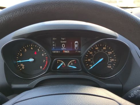 Used 2019 Ford Escape SE image 34