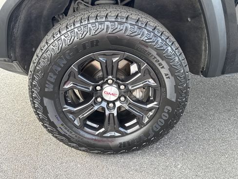 Used 2023 GMC Canyon Elevation w/ Trailering Package image 12