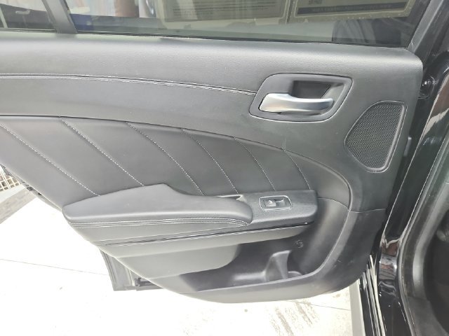 Used 2023 Dodge Charger R/T w/ Plus Group RWD image 38