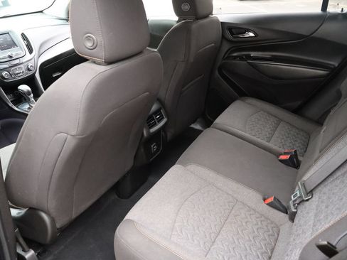 Used 2022 Chevrolet Equinox LT FWD image 40