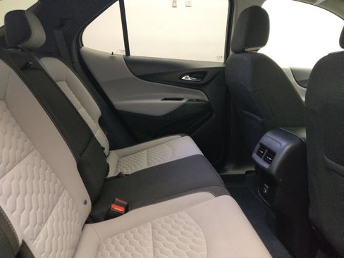 Used 2021 Chevrolet Equinox LT image 19