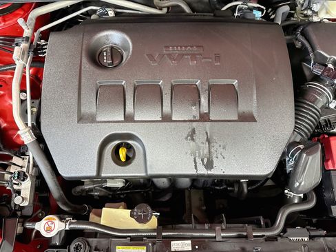 Used 2019 Toyota Corolla LE FWD image 38