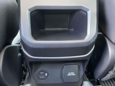 Used 2025 Ford Ranger XLT w/ FX4 Off-Road Package AWD/4WD image 11