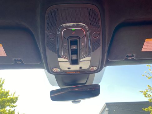 Used 2022 Lamborghini Urus image 67