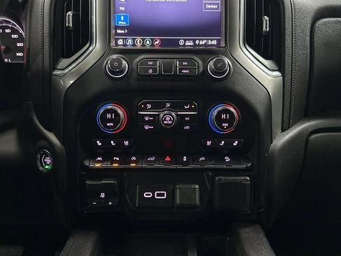 Used 2020 Chevrolet Silverado 1500 LTZ w/ LTZ Premium Package image 25