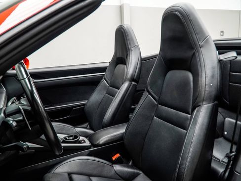 Used 2022 Porsche 911 Carrera w/ Premium Package RWD image 49