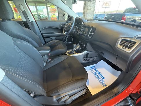Used 2018 Jeep Compass Sport image 23