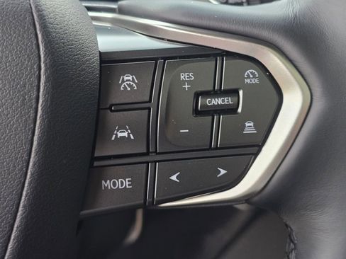 Used 2025 Lexus GX 550 w/ Accessory Package (Z1) image 24