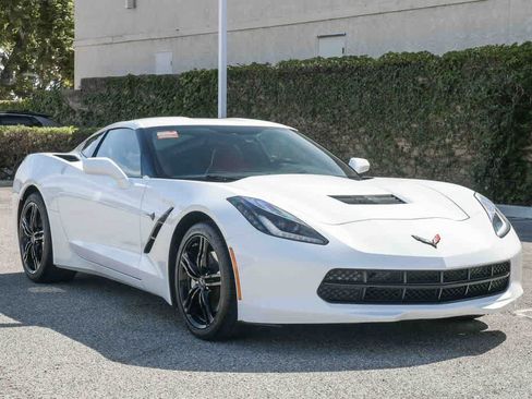 Used 2017 Chevrolet Corvette Stingray Coupe w/ Carbon Flash Badge Package RWD image 3