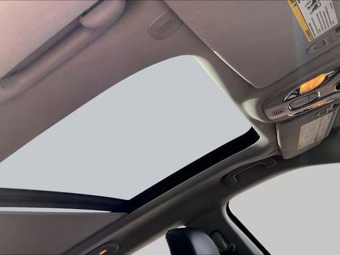 Used 2022 Jeep Compass Latitude w/ Sun and Sound Group image 19