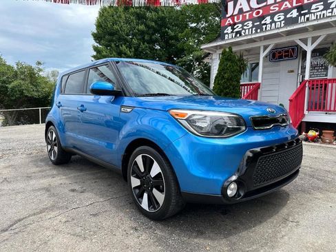 Used 2016 Kia Soul + w/ Designer's Package image 2