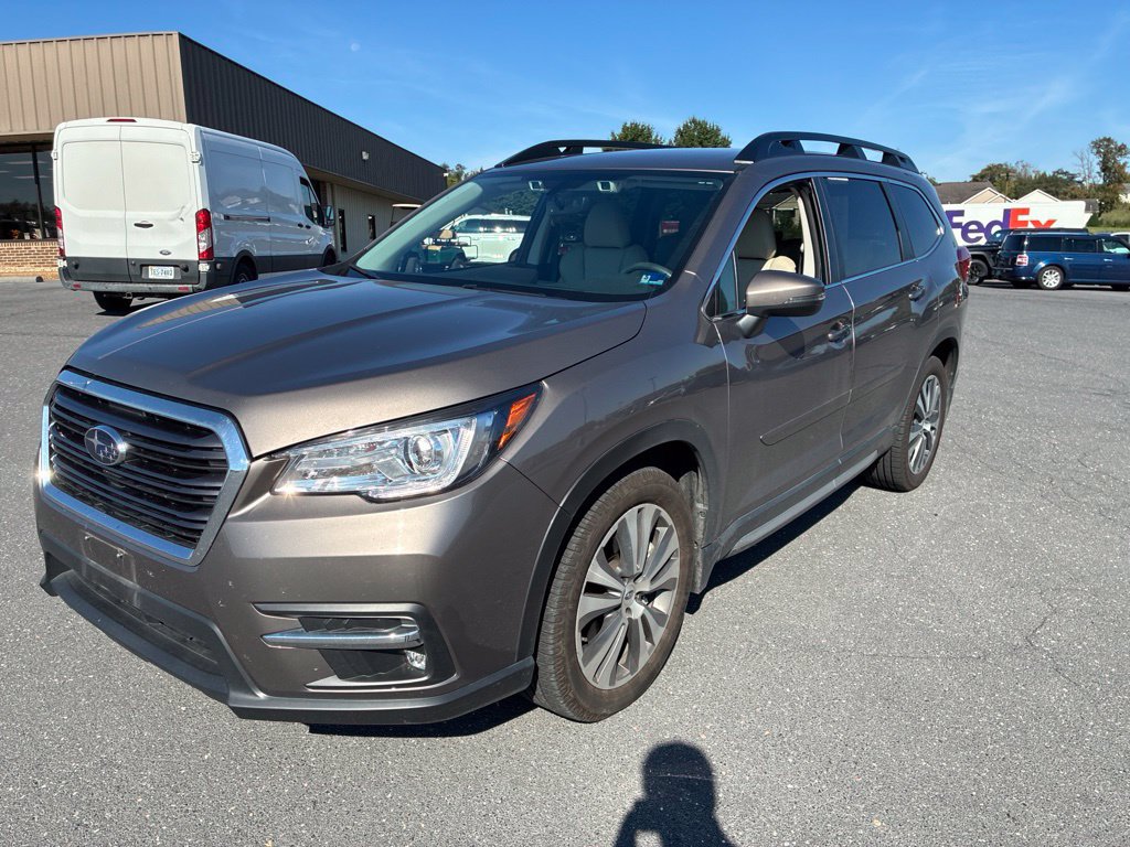 Used 2022 Subaru Ascent Limited AWD/4WD image 2