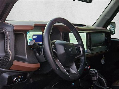 Certified 2024 Ford Bronco Outer Banks image 9