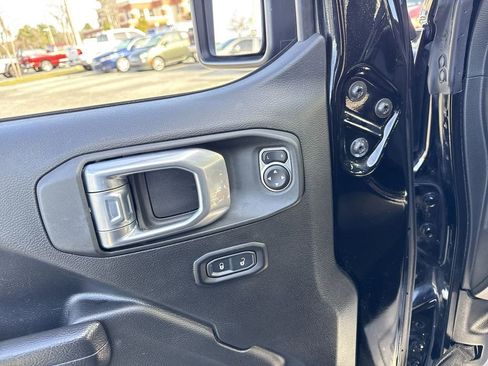 Used 2022 Jeep Wrangler Unlimited Rubicon 4xe w/ Cold Weather Group image 13